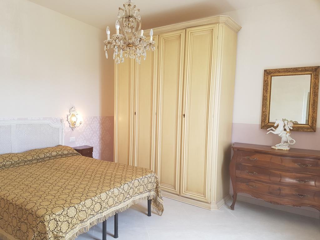 Historical Apartments By Seaside Viareggio Exterior photo